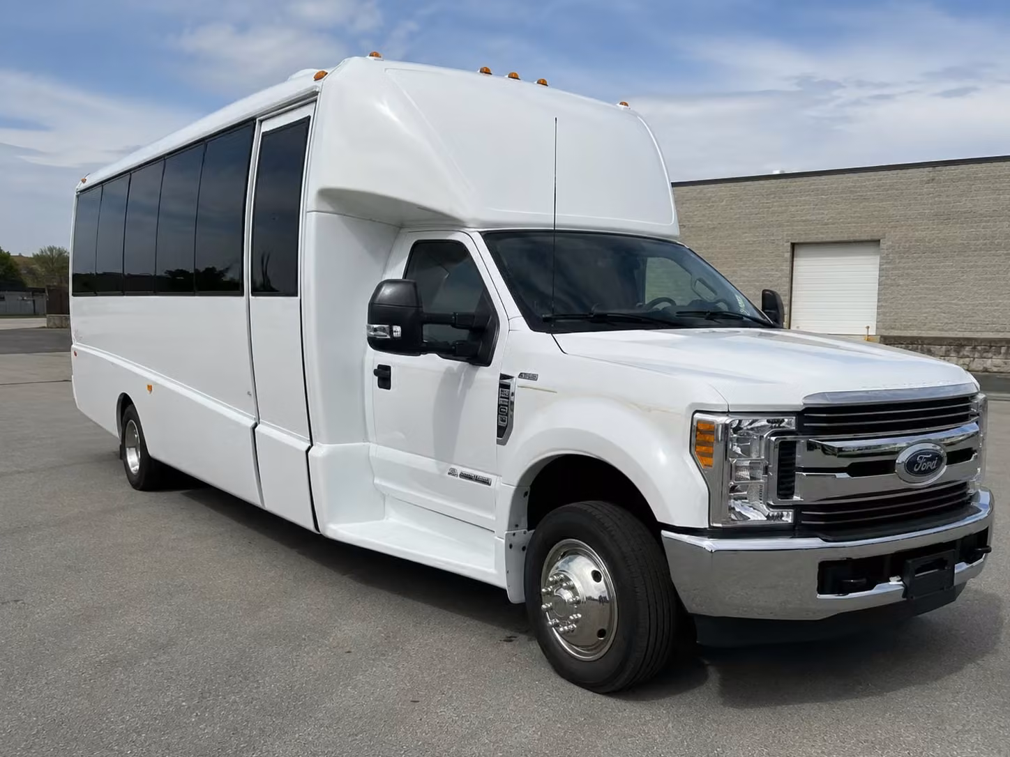 18 passenger minibus