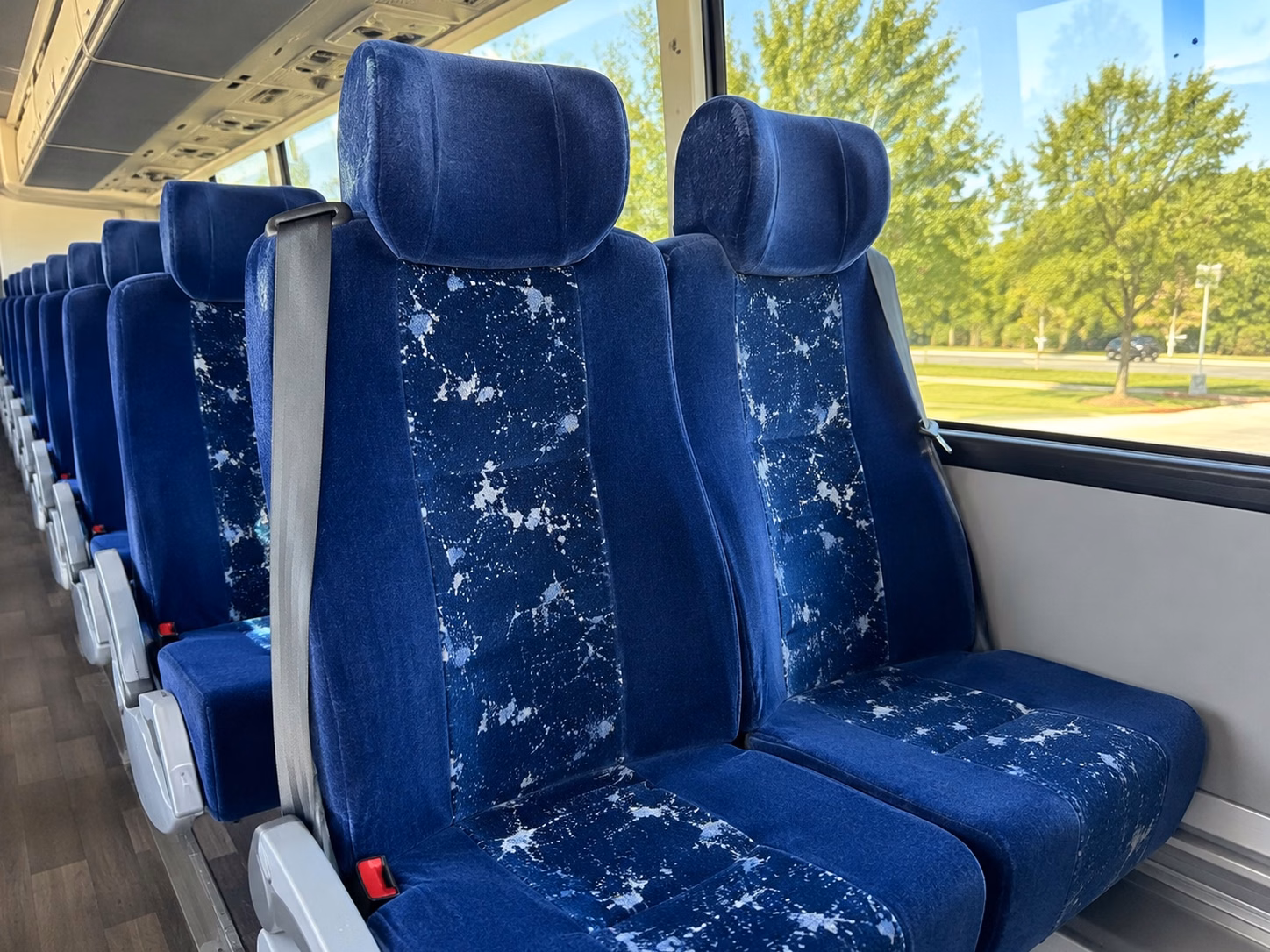 charter bus transportation for minnesota state agency events and government conferences in st paul